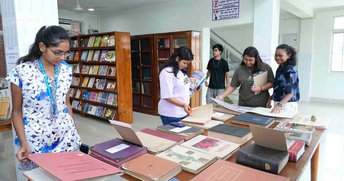 Glimpses of the inaugural session of book exhibition on 18th September 2024 organised in the Library of RIE Bhubaneswar on the occasion of Hindi Pakhwada 2024