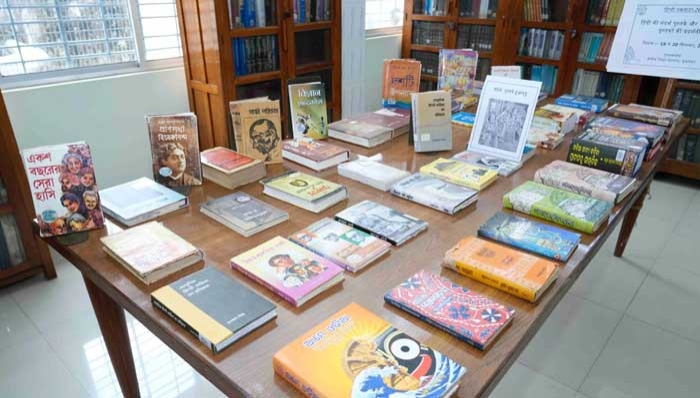 Glimpses of the inaugural session of book exhibition on 18th September 2024 organised in the Library of RIE Bhubaneswar on the occasion of Hindi Pakhwada 2024