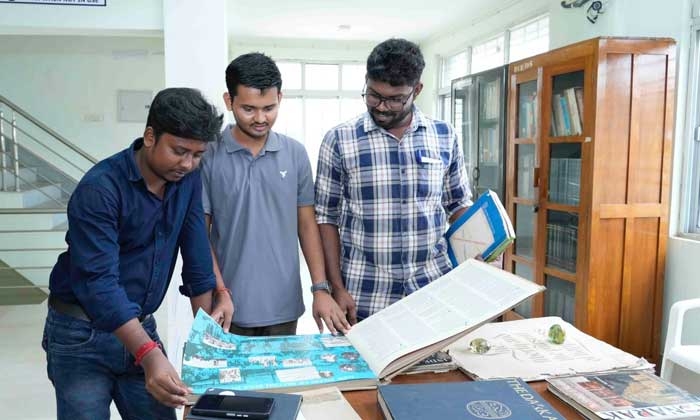 Glimpses of the inaugural session of book exhibition on 18th September 2024 organised in the Library of RIE Bhubaneswar on the occasion of Hindi Pakhwada 2024 .The displayed books are mainly Hindi Reference Books and Rare collections in Bengali, Hindi, Or