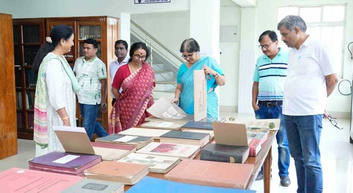 Glimpses of the inaugural session of book exhibition on 18th September 2024 organised in the Library of RIE Bhubaneswar on the occasion of Hindi Pakhwada 2024 .The displayed books are mainly Hindi Reference Books and Rare collections in Bengali, Hindi, Or