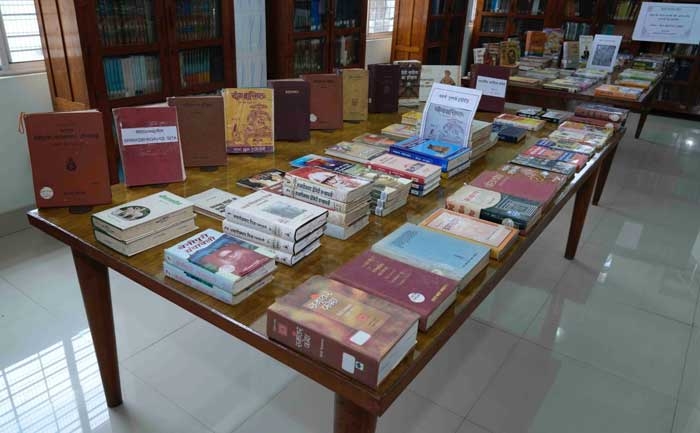 Glimpses of the inaugural session of book exhibition on 18th September 2024 organised in the Library of RIE Bhubaneswar on the occasion of Hindi Pakhwada 2024