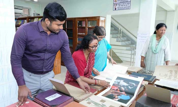 Glimpses of the inaugural session of book exhibition on 18th September 2024 organised in the Library of RIE Bhubaneswar on the occasion of Hindi Pakhwada 2024